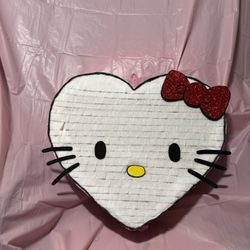 Valentine’s Day Piñatas 🪅 