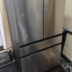 2024 SAMSUNG BESPOKE 29 CU FT REFRIGERATOR RF29BB8600QL