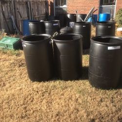 55 gallons plastic rain barrels