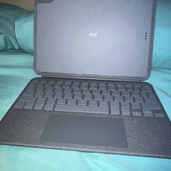 LogiTech Keyboard For ipad 