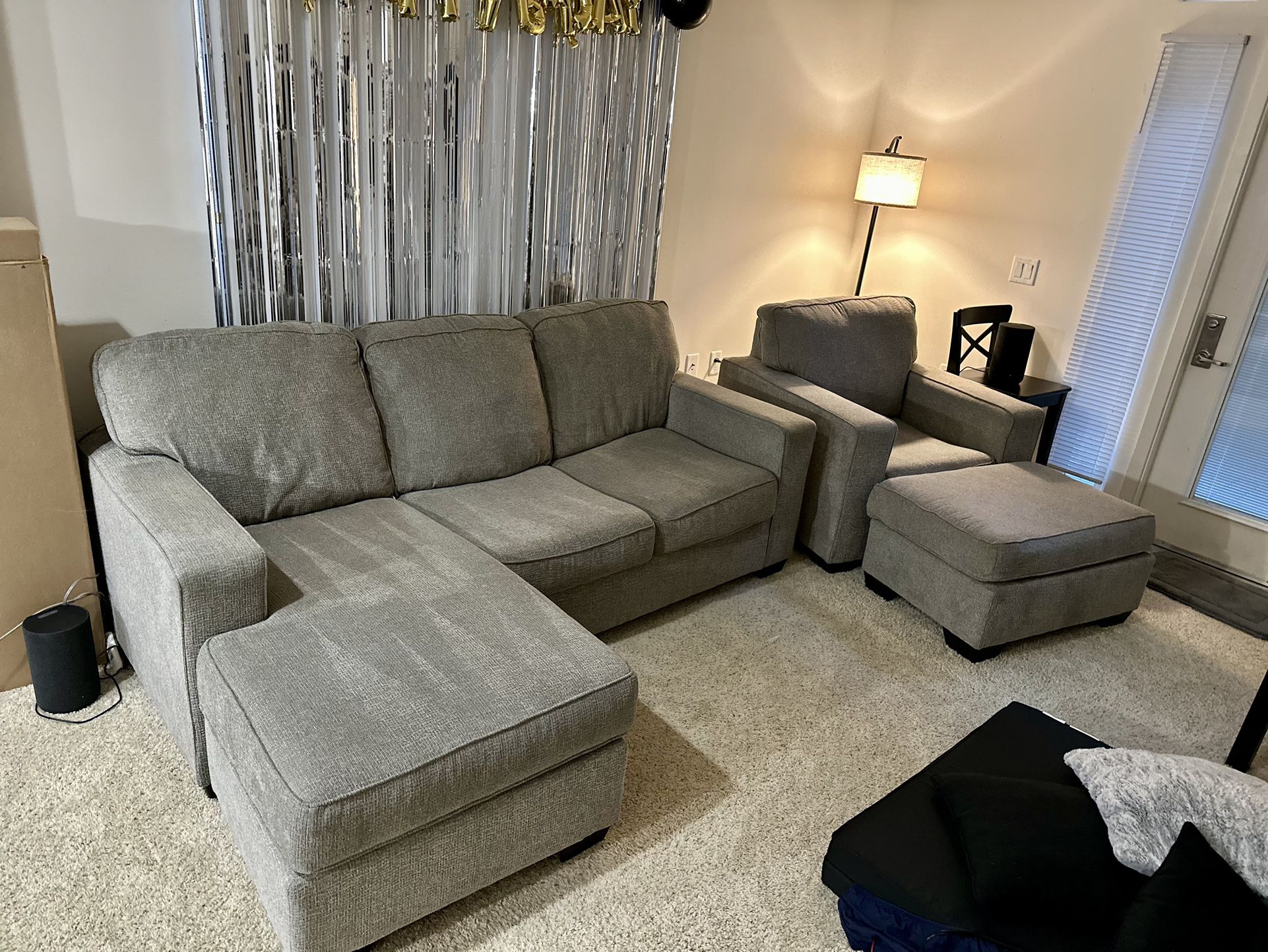Couch / Sofa Set