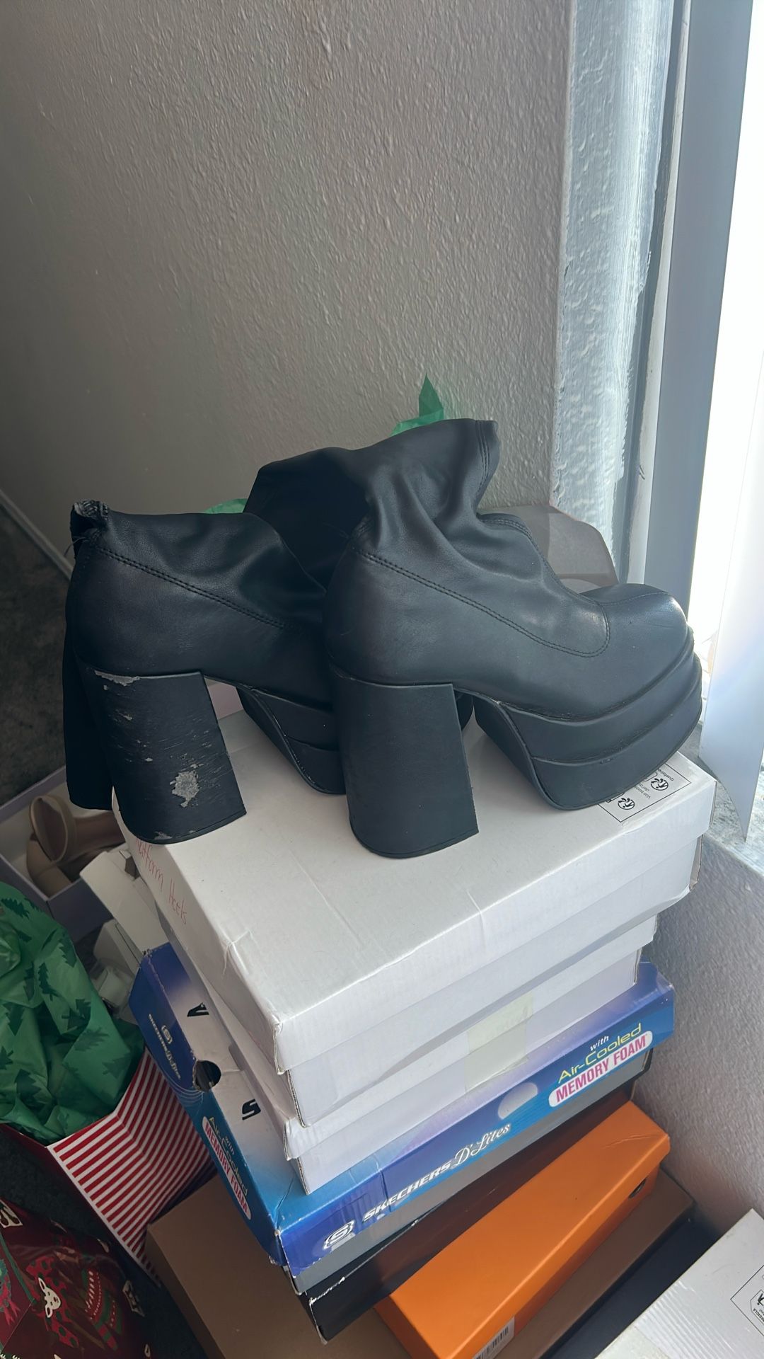 Steve Madden Platform Boots