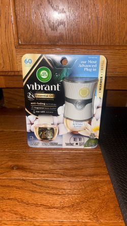 Air Wick Vibrant Essential Oil Plug