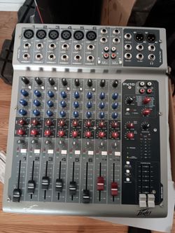 Peavy PV 10 Mixer With Power