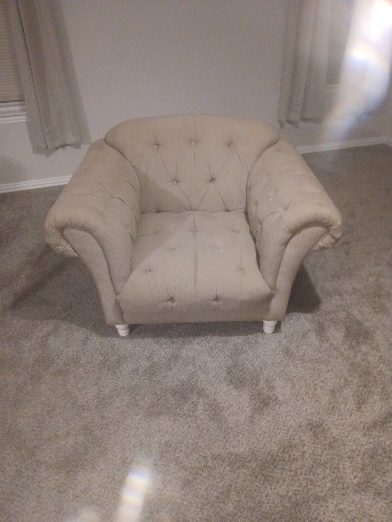 ARM CHAIR