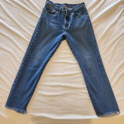 Women’s Levi’s jeans
