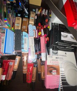 Makeup/ cosmetics
