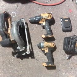DeWalt 20v Tool Set (Saw, Drill, Impact, Charger & Battery)