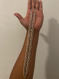 Silver fígaro chain
