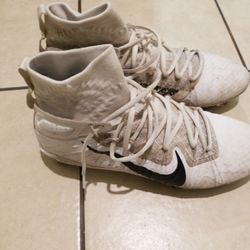 Lacrosse cleats,size 12.5 Good Condition. Used Few Times.