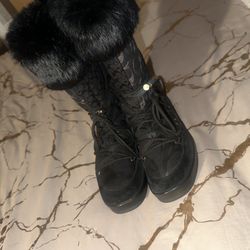 (OBO) GORGEOUS ORIGINAL COACH BOOTS SIZE 9