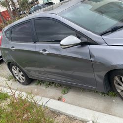 2013 Hyundai Accent 