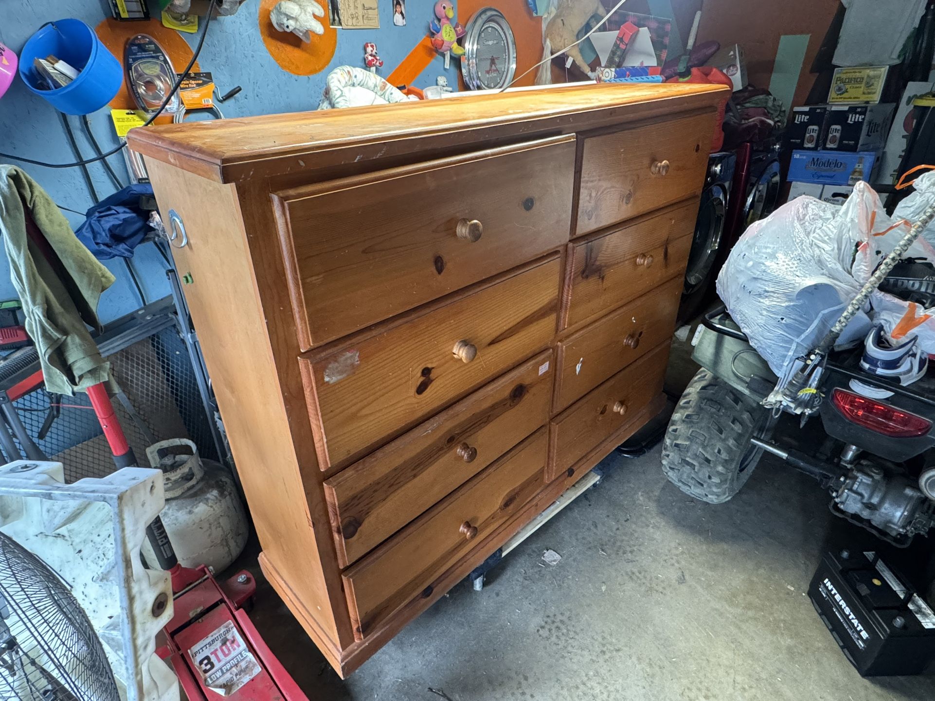 Dresser