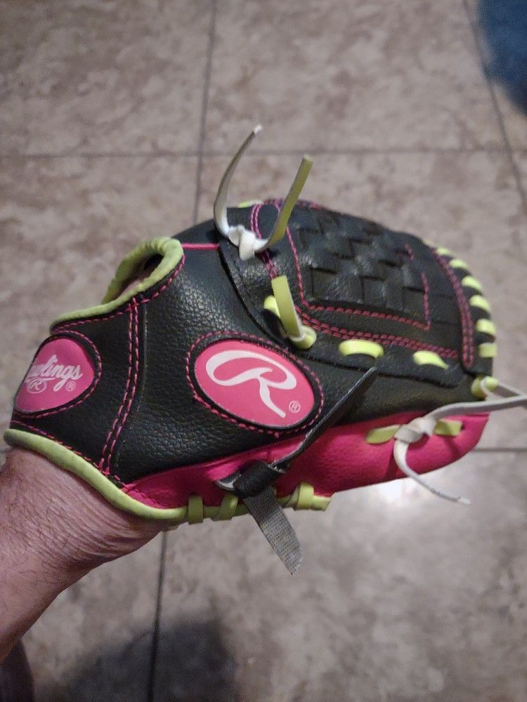 Rawlings Tee-ball glove