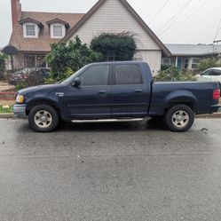Ford F150 4 Door '06 155,000Mi V8, $5,000.00 OBO