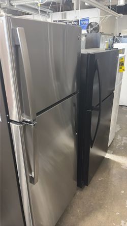 Whirlpool top freezer refrigerator