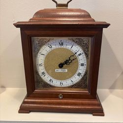 Seth Thomas Mantel Clock – Battery Operated