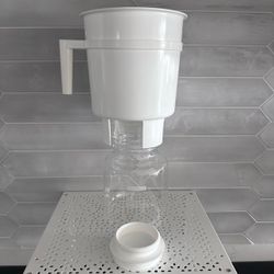 Toddy Cold Brew Coffee Maker great condition  Includes glass decanter carafe with lid and Brewing Container with Handle