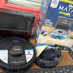 Shark UR2450WS Matrix 2 in 1 Self Empty Robot Mop Vacuum Black