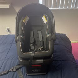 Graco SnugLock 35 LX Infant Car Seat