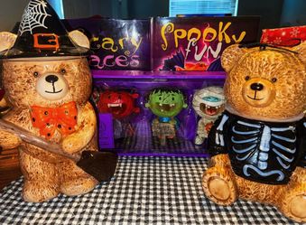 Halloween Decor