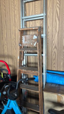 Extension letters, one is 8 to 16  and and 10 feet a train