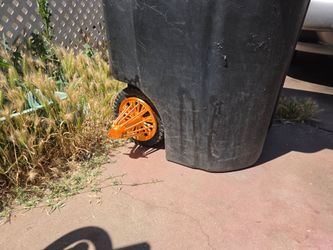 Trash can spinners / rims