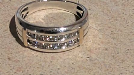 14k/925 Ring Size 10 It's Made Out Of Both Gold And Silver