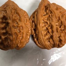 Natural growth, Wenwan walnuts, can be collected