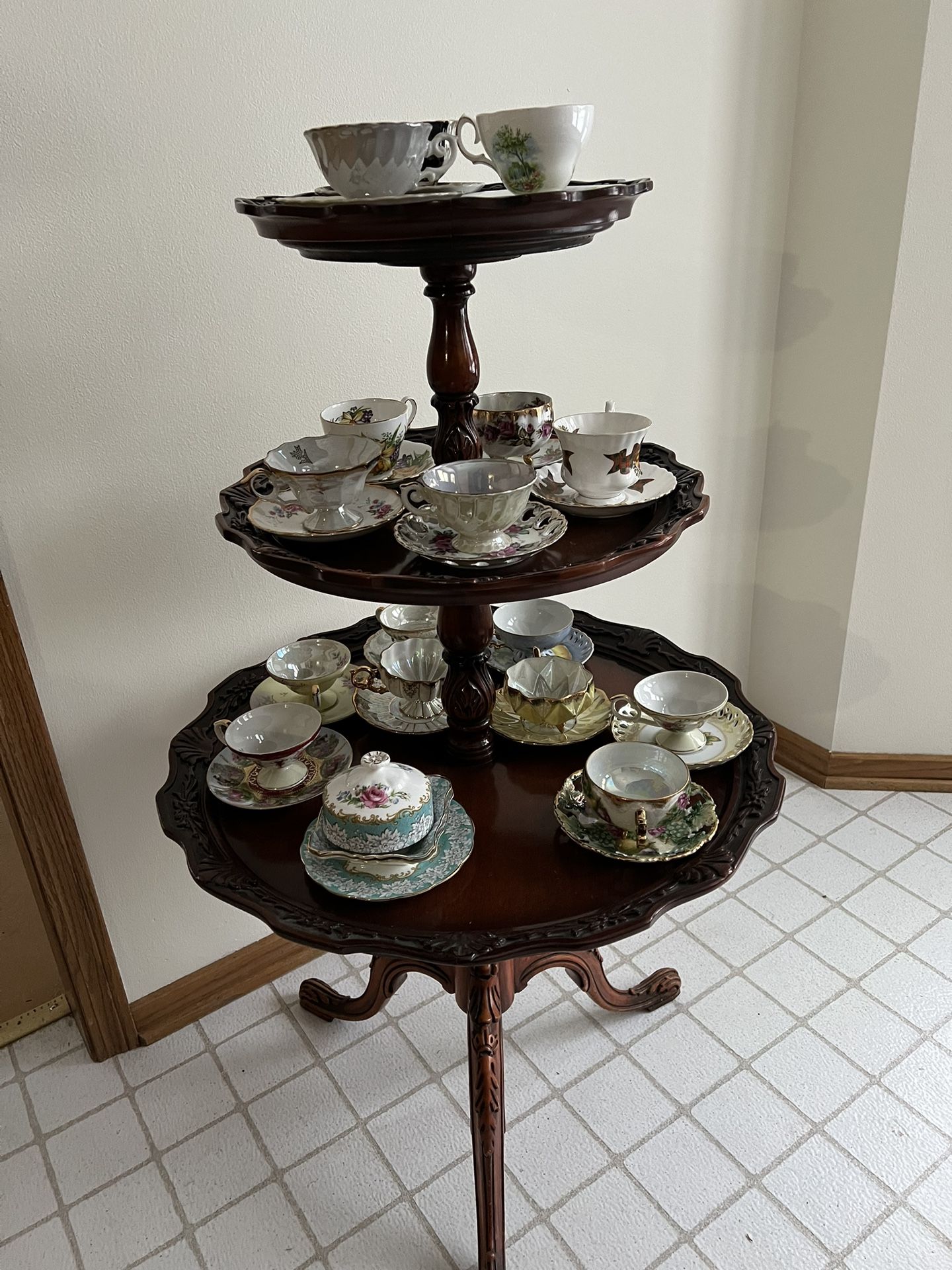 3-Tier Table