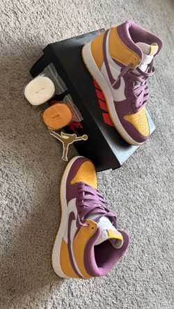 Air Jordan 1 Retro High OG 'Brotherhood'
