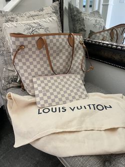 Louis Vuitton Pochette 