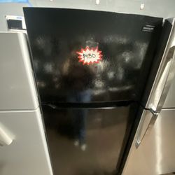 Frigidaire Top/bottom Refrigerator 