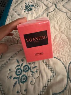 Valentino woman perfume