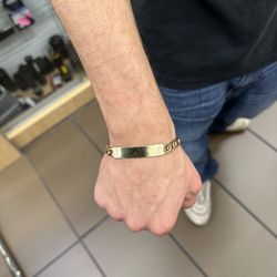 Figaro Bracelet with Nameplate