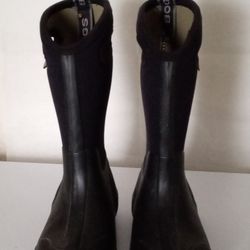 CLASSIC BLACK HANDLES KIDS WINTER BOOTS SIZE 1