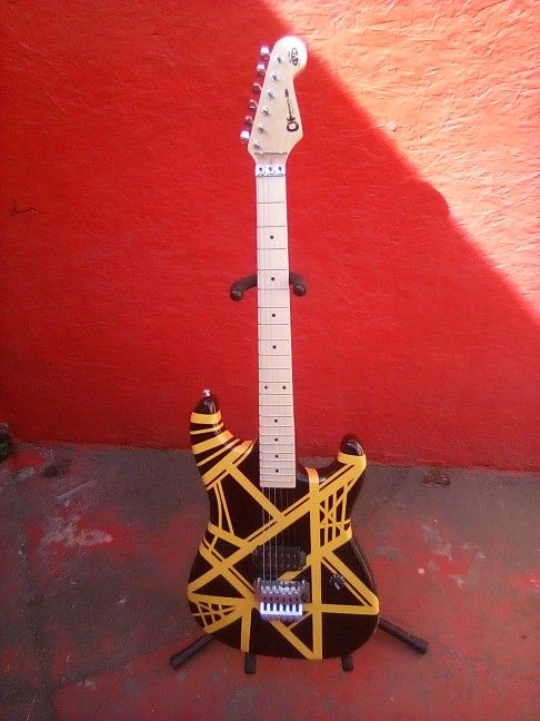 Eddie Van Halen Guitar Charvel Bumble Bee