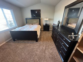 Queen Bed frame, Night stand & Deseret W/Mirror