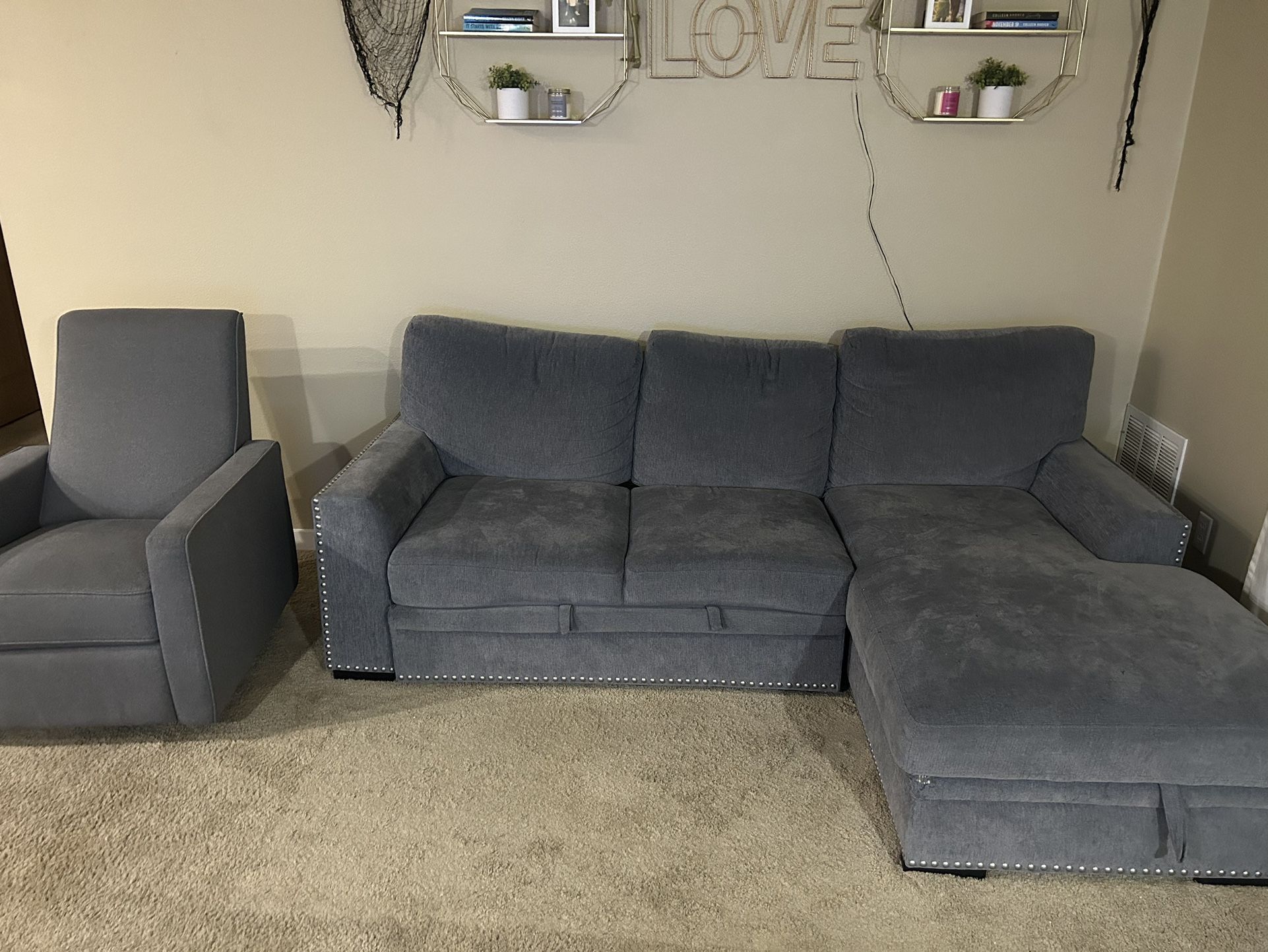 Couches And Recliner 