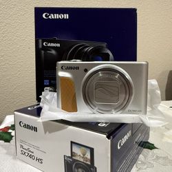 Brand New! Canon PowerShot SX740 HS Camera