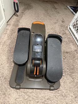 Cubii Jr1 under desk elliptical