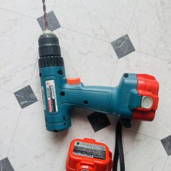 Makita 6224DW Rechargeable Driver Drill | Cordless Power Tool