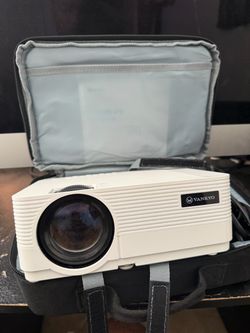 Vankyo Projector