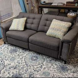 La-Z-Boy Luke Duo Power Reclining Sofa with USB