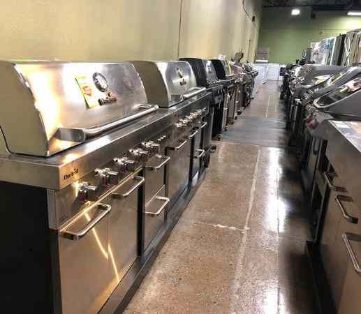 Brand New BBQ Grills and Smokers PVX