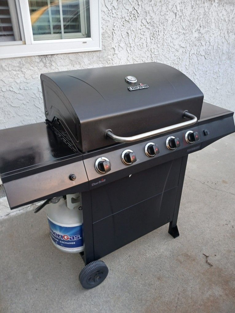 Grill BBQ Grill By Charbroil 5 Burners 