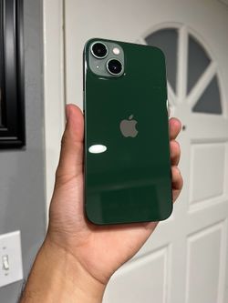 iPhone 13 100% Battery Unlocked Like New
