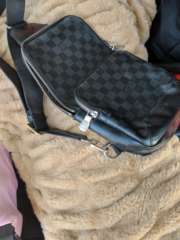 Louis Vuitton Sling $500 or Best Offer for Sale in Modesto, CA - OfferUp