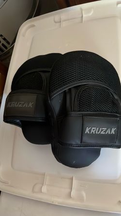 Kruzak punching mitts