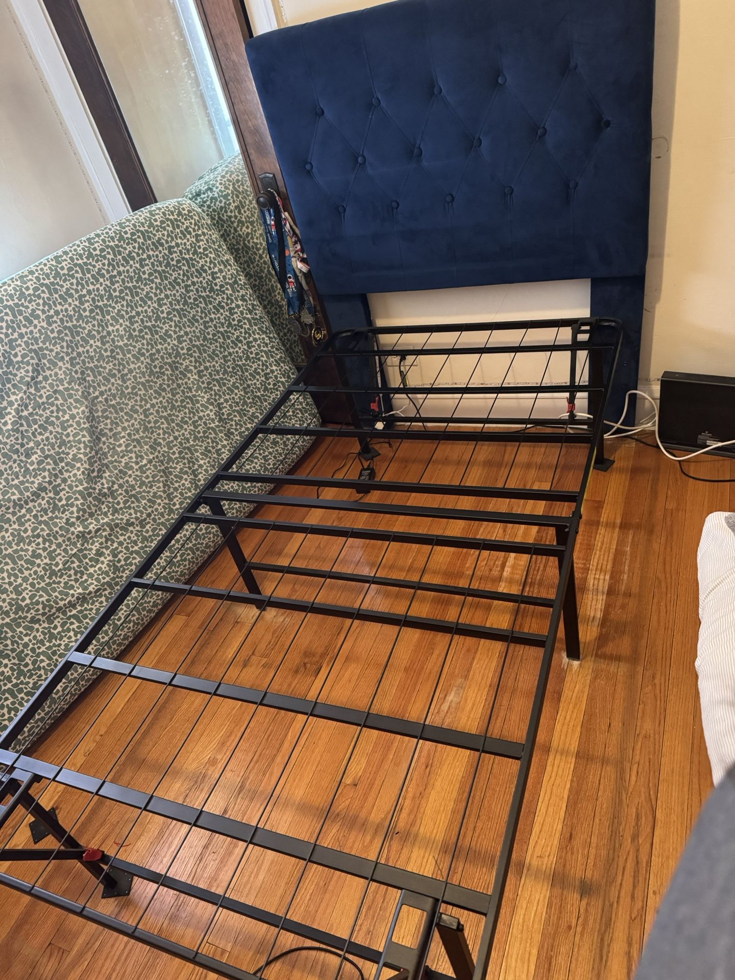 18 in. Foldable Metal Platform Bed Frame